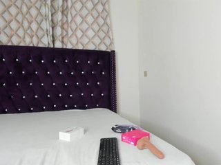 Eroottinen videokeskustelu Busty-Bree