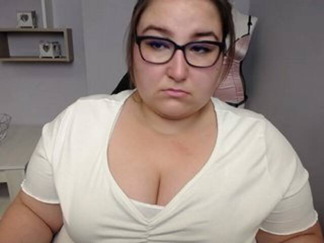 Lähettää kuvakaappauksia bustyLEXX