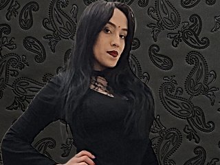 Eroottinen videokeskustelu BustyVampyre