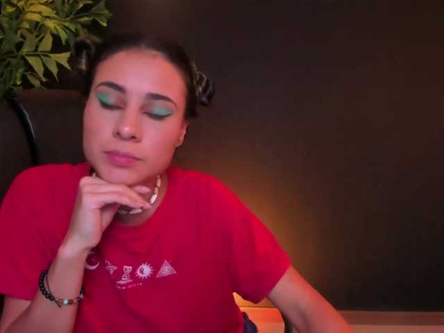 Kuvat CamilaMonroe let me suck your dick, I am really good in that, dildo show + deep Throat at goal 482 ♥