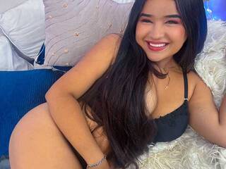 Eroottinen videokeskustelu CamilaRioss