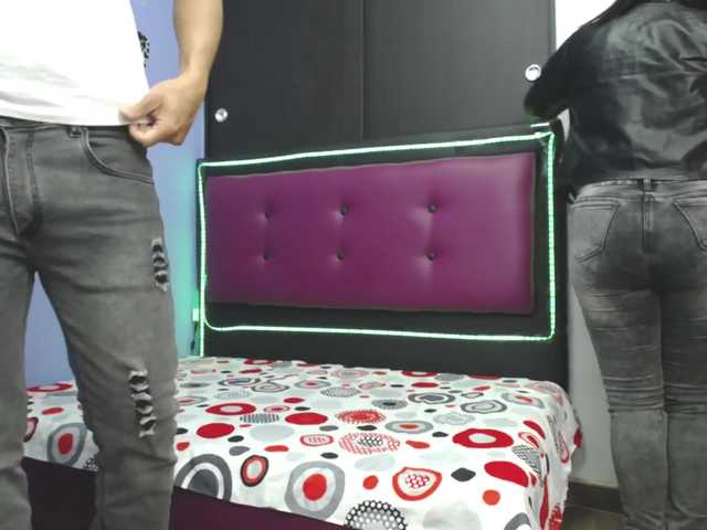 Kuvat Camilaydavid1 Hola chicos Bienvenidos a nuestra sala Hello guys welcome to our room Cum in the mouth for 250 tk