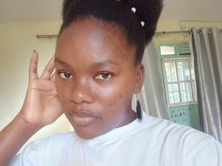 Eroottinen videokeskustelu Candilili