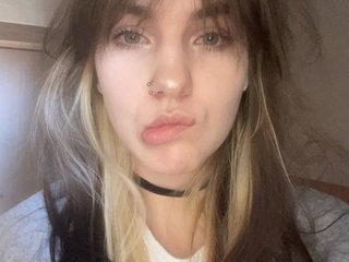 Eroottinen videokeskustelu CandyJoly