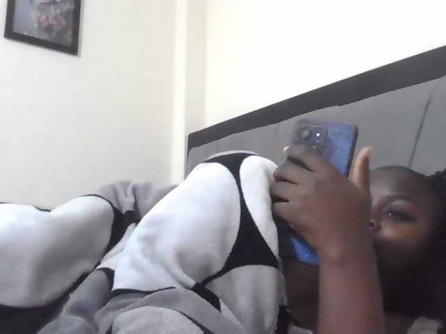 Lähettää kuvakaappauksia candynoir