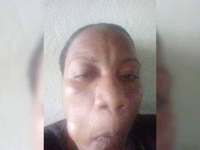 Lähettää kuvakaappauksia Canela08