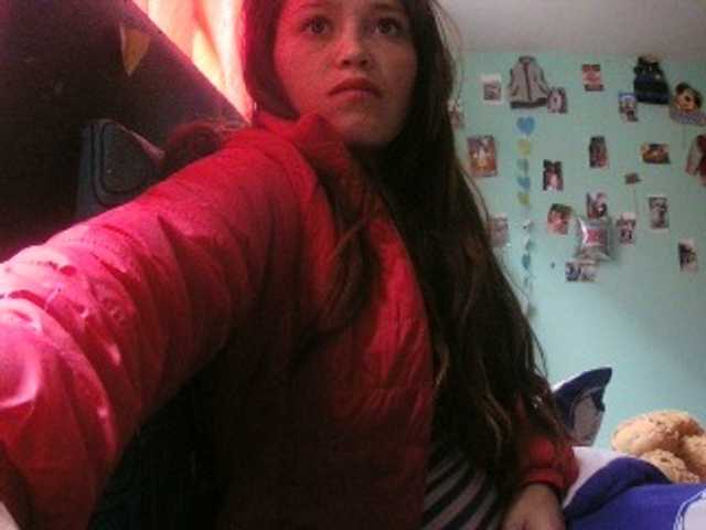 Lähettää kuvakaappauksia canndy-grey