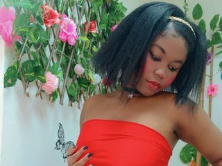 Eroottinen videokeskustelu CannelleX