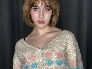 Eroottinen videokeskustelu CaraMays