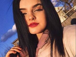 Eroottinen videokeskustelu CarenWillias