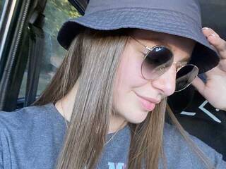 Eroottinen videokeskustelu CarlieActive