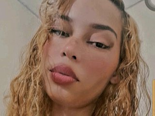 Eroottinen videokeskustelu Carlinha110