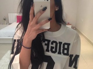 Eroottinen videokeskustelu Caroline-Kitty