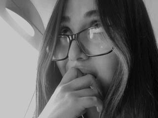 Eroottinen videokeskustelu Caroline12