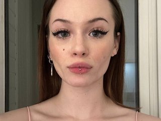 Eroottinen videokeskustelu CarolynLindsey