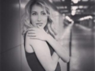 Eroottinen videokeskustelu carriejones