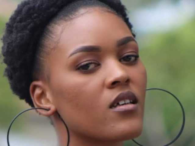 Kuva profiilista Carry-Brie