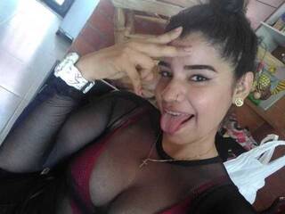 Eroottinen videokeskustelu CataleyaRusel