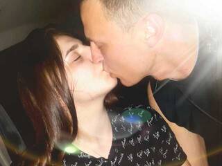 Eroottinen videokeskustelu CEKC-TB