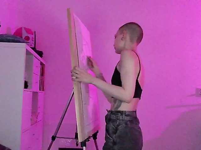 Lähettää kuvakaappauksia chainmailgirl