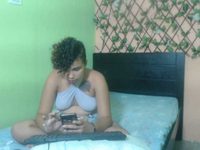 Kuvat chakira20 hello guys happy night lets have fun show fantastic new latin girl