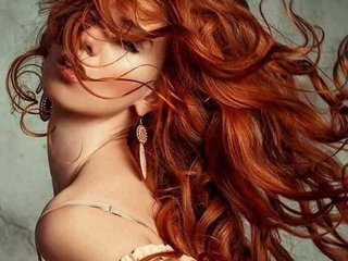 Eroottinen videokeskustelu Chanterelle