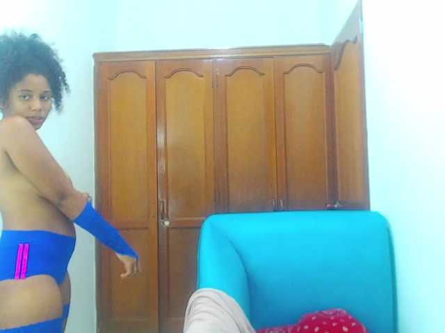 Lähettää kuvakaappauksia charislee