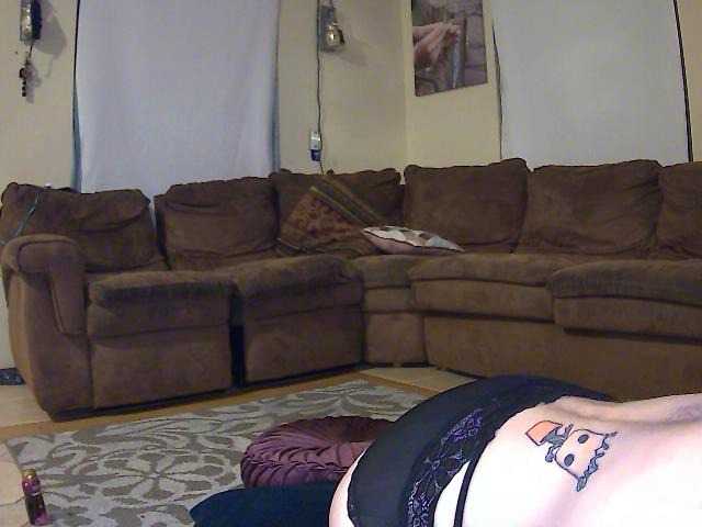 Lähettää kuvakaappauksia charlee-sinn