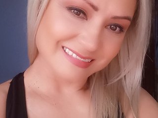 Eroottinen videokeskustelu Charlizetheron1