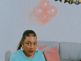 Eroottinen videokeskustelu CharlotteGill