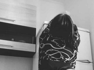 Eroottinen videokeskustelu chat-with-vik