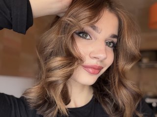 Eroottinen videokeskustelu StrawberryGirl