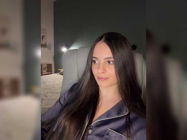 Kuvat Cherry_s Inst _mylina___ I don’t completely undress in the general chat. I perform actions from the menu one at a time. Tokens in private messages are not considered