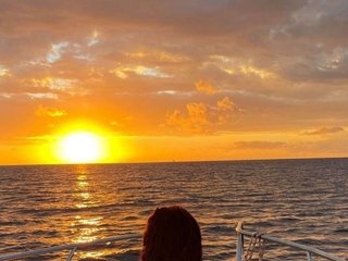 Eroottinen videokeskustelu cherry-on-the-cake