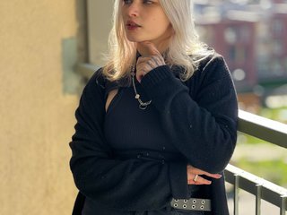 Eroottinen videokeskustelu CherryNight666