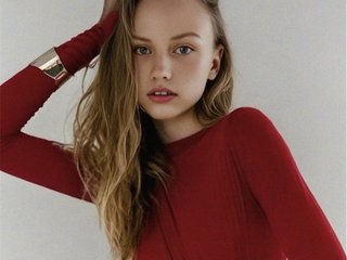 Eroottinen videokeskustelu CherryNorth