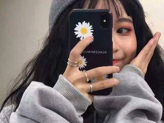 Eroottinen videokeskustelu ChikyNicki