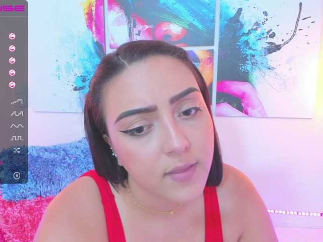 Lähettää kuvakaappauksia Chloe-baker