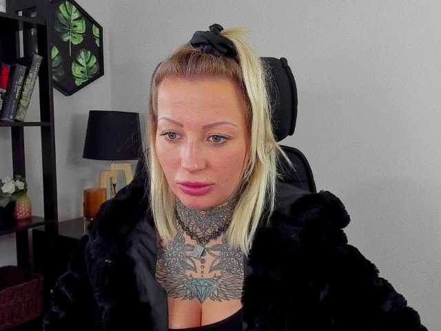 Kuvat ChloePleasure #tattoo#dominate#femdom#cuckold#dirtytalk#fantasize#joi