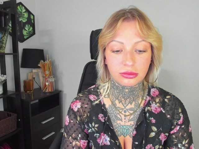 Kuvat ChloePleasure #tattoo#dominate#femdom#cuckold#dirtytalk#fantasize#joi