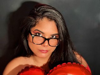 Eroottinen videokeskustelu CholeBroww