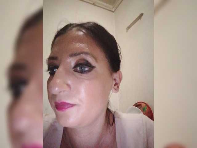 Lähettää kuvakaappauksia ChristianaHot