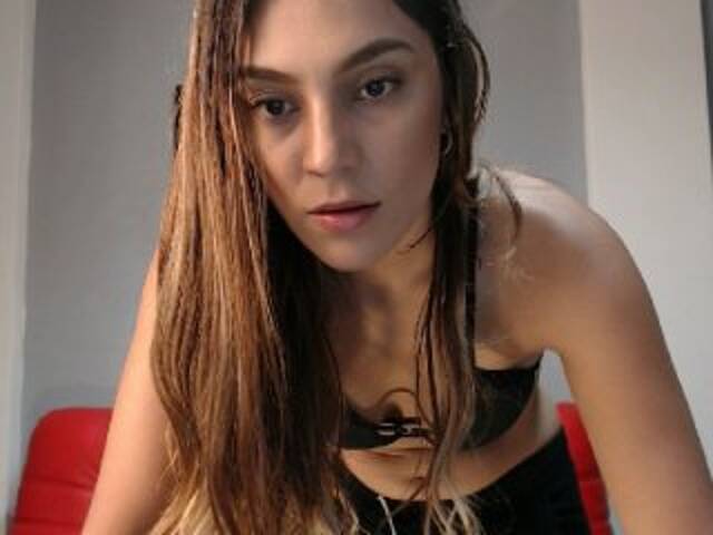 Lähettää kuvakaappauksia ChristyRay1