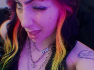 Eroottinen videokeskustelu ChrryFoxx