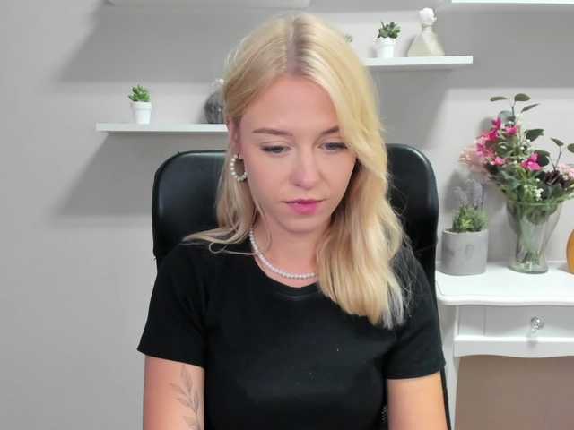 Kuvat CindyGlam #blonde #joi #cuckold #femdom #sph