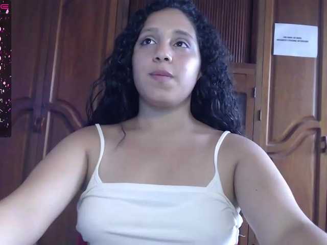 Kuvat ClaireWilliams ARE YOU READY TO CUM TILL GET DRY? CUZ I DO. DO NOT MISS MY SHOWS, YOU WON'T REGRET DADDY #lovense #ass #latina #boobs #chatting #games #curvy