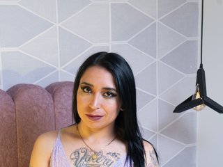 Eroottinen videokeskustelu Clarise-Allen