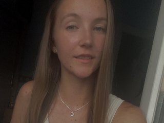 Eroottinen videokeskustelu SweetClara