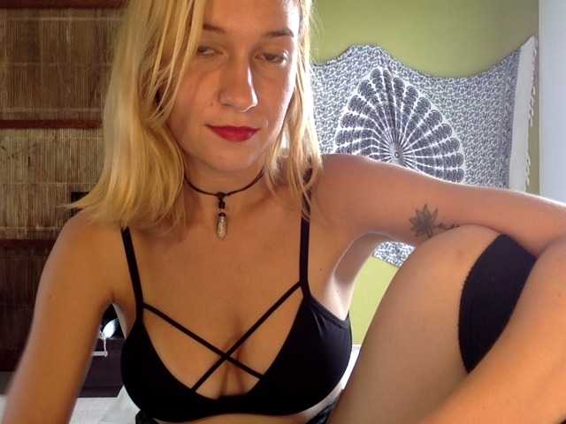 Lähettää kuvakaappauksia lilbadgurl