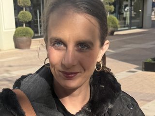 Eroottinen videokeskustelu Cleo6